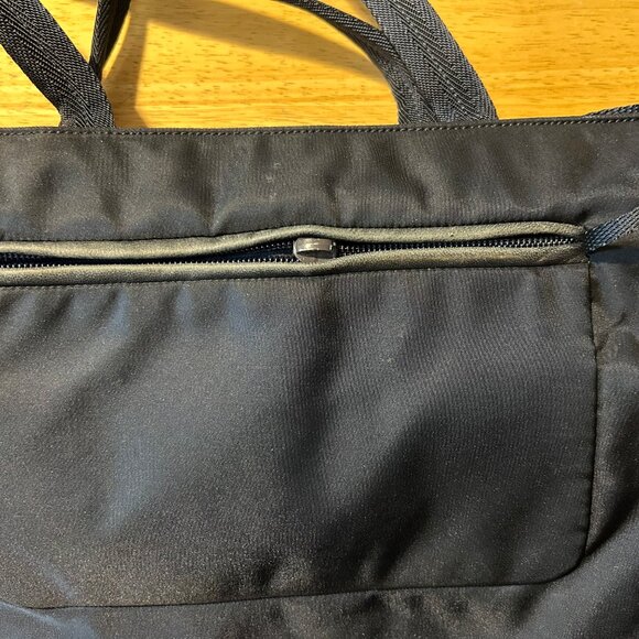 Authentic Women Prada Tessuto Tec B9710 (22) Dark Navy Blue Nylon Tote Handbag - Picture 9 of 16